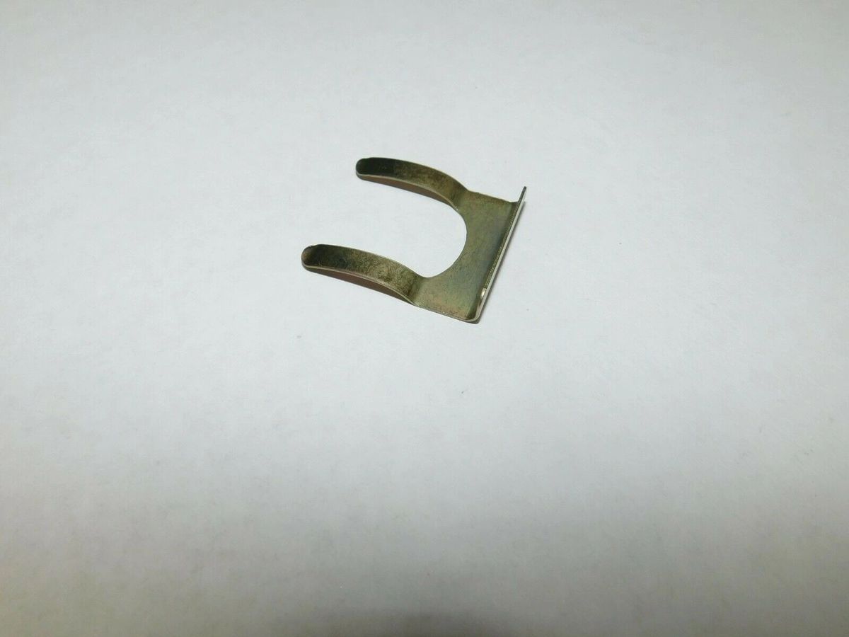 International Harvester Scout II Terra NEW Door Lock Cylinder Retainer Clip